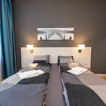 Downtown Apartment Burgas Bagian luar foto